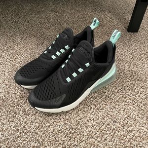 Nike AirMax 270